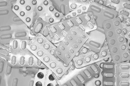 Choosing Medications Wisely: Understanding Generic vs. Branded Drugs